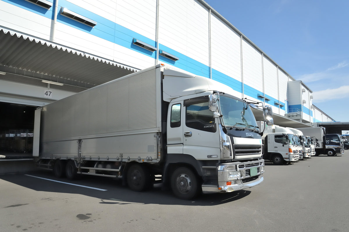 荷主企業と物流企業の双方に精通